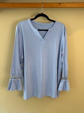 Light Blue V-Neck Long Sleeve Tee with Crochet Bell Cuffs